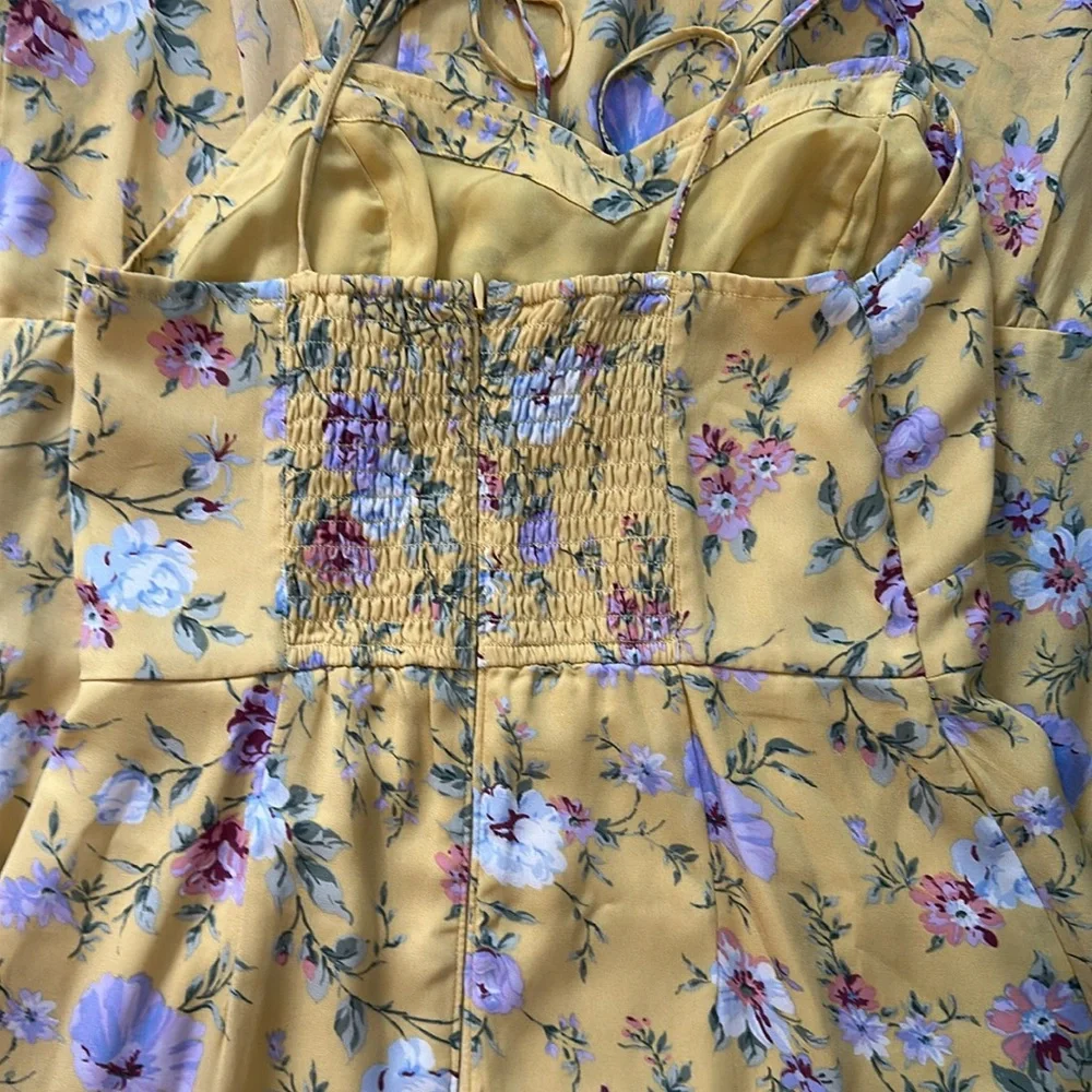 Abercrombie & Fitch Size XS Yellow Floral Maxi Dress w/Tie Straps at Shoulders